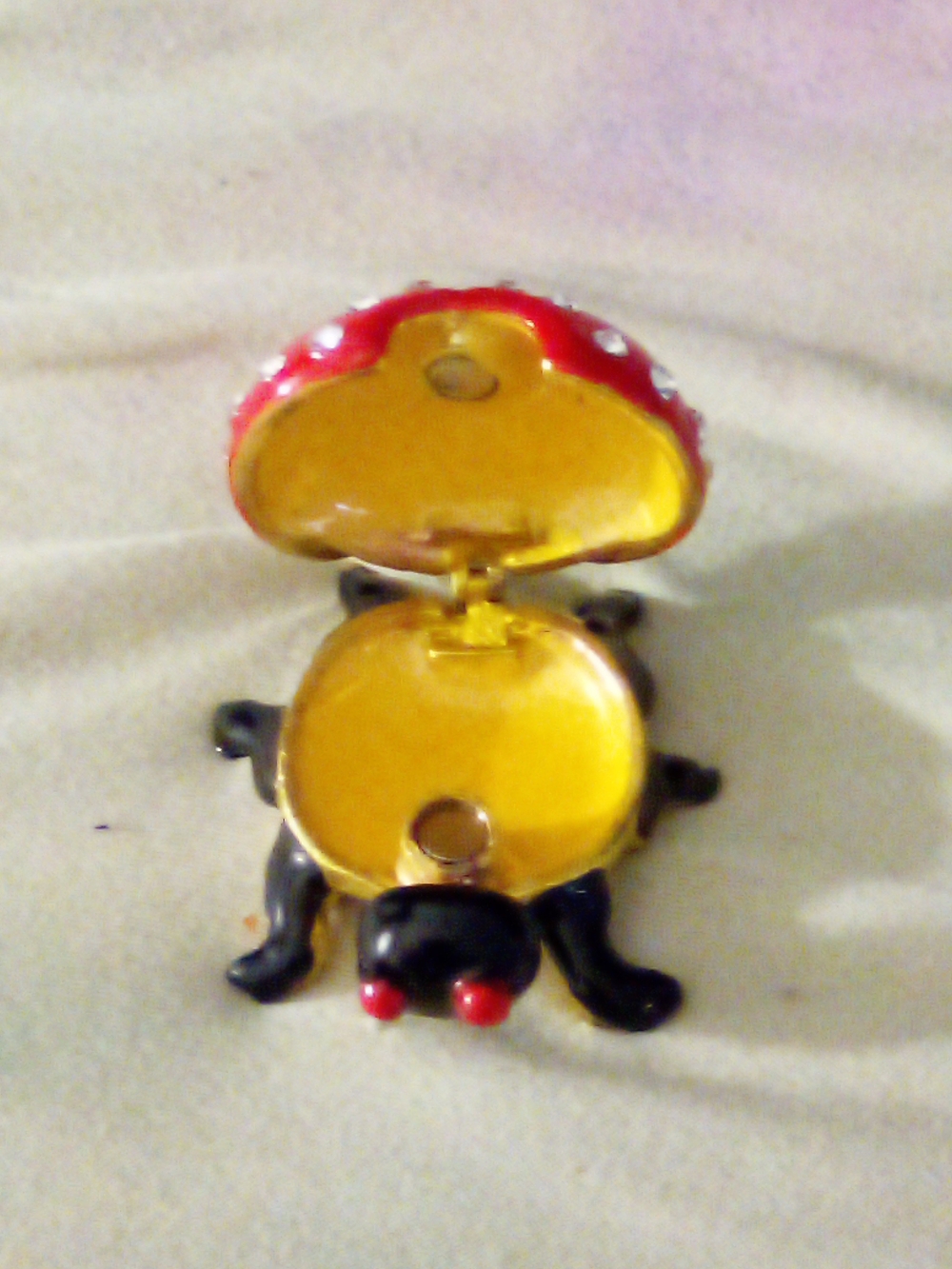 Red Rhinestone Ladybug Tiny Pill Box - Picture 4 of 5